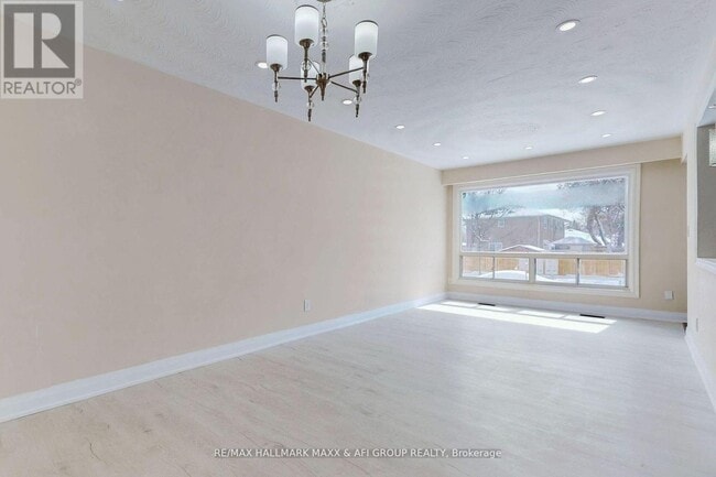 Building Photo - 207 Septonne Ave
