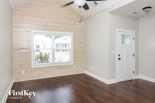 Building Photo - 31 Calloway Ln