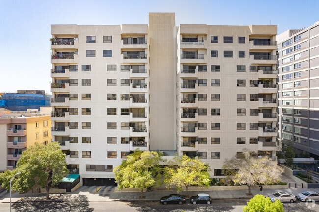 727 S Ardmore Ave - Richmore Gardens Twin Towers