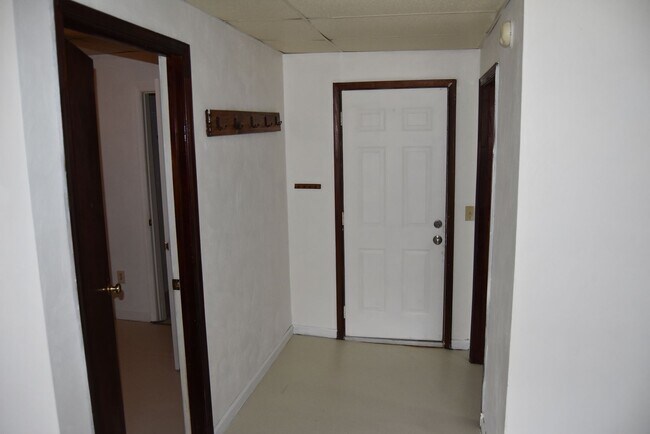 Foto del edificio - 3rd Floor Apartment *Weekly Rent*