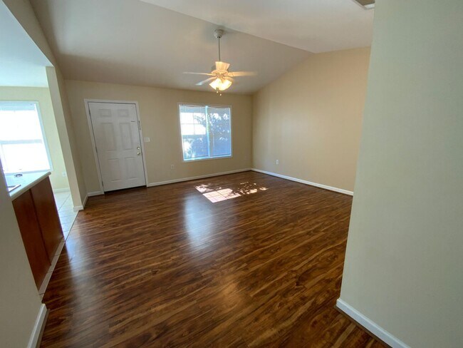 Foto del edificio - 9 Prescott Ln NW