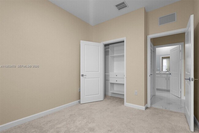 Foto del edificio - 1130 SW 6th Ct