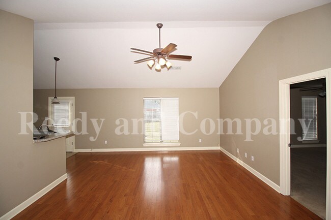 Building Photo - 8911 Rasco Hills Cv