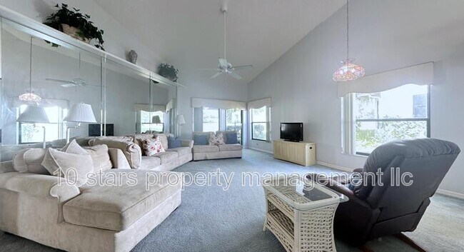 Building Photo - 9200 Turnberry Court