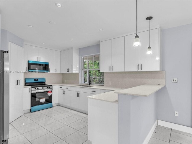 Foto del edificio - 6525 SW 18th St