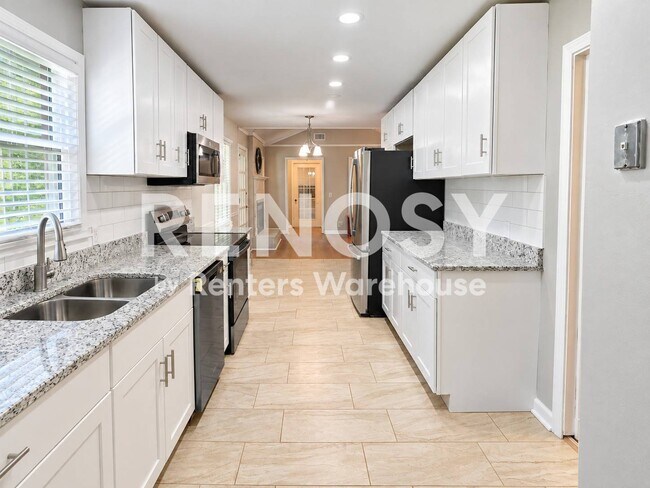 Foto del edificio - 1629 Colonial S Dr SW