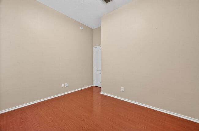 Foto del edificio - 11714 Peachwood Lake Dr