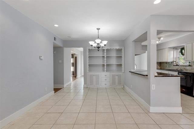 Building Photo - 608 Vernet St