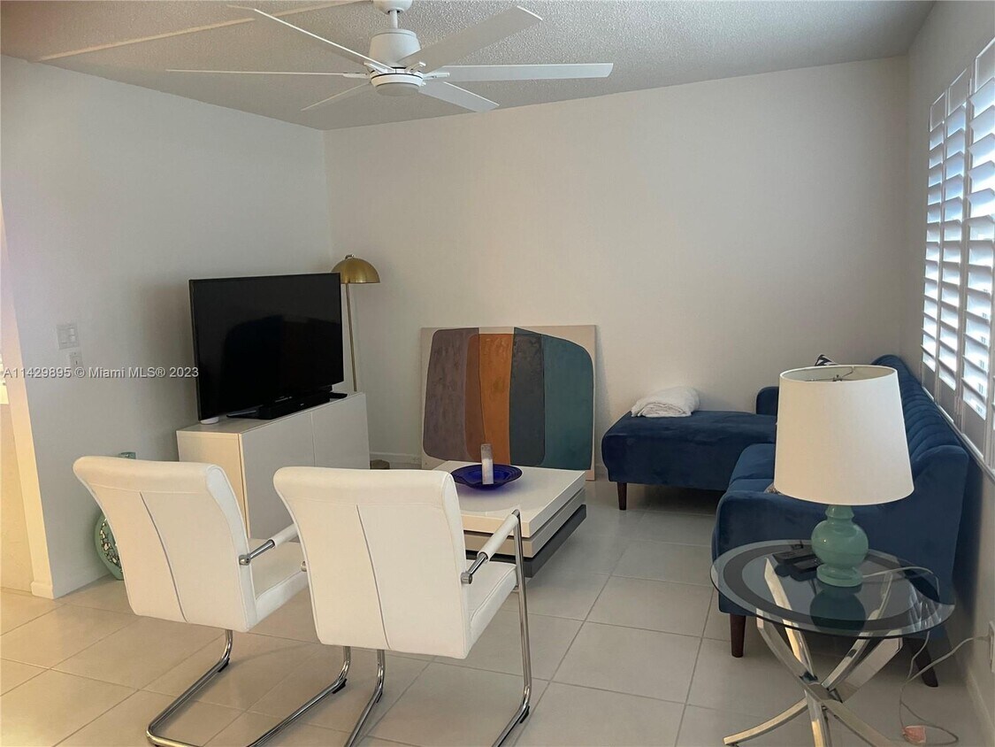 2401 Antigua Cir Unit H2, Coconut Creek, FL 33066 Condo for Rent in