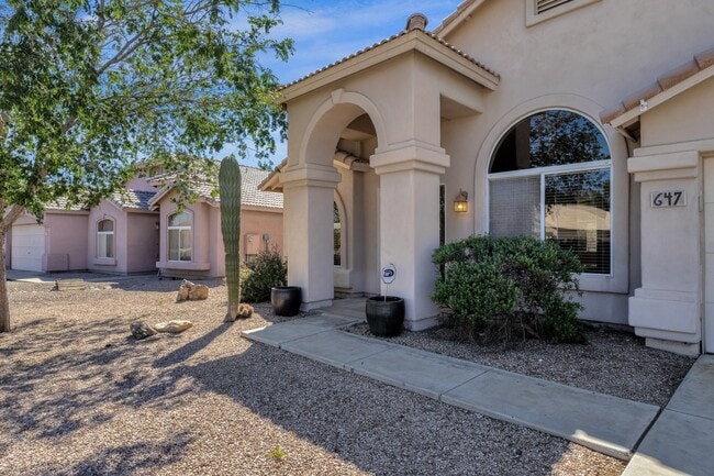 Foto del edificio - 647 W Fremont Dr