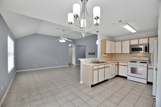 Building Photo - 18234 Drum Heller Ln