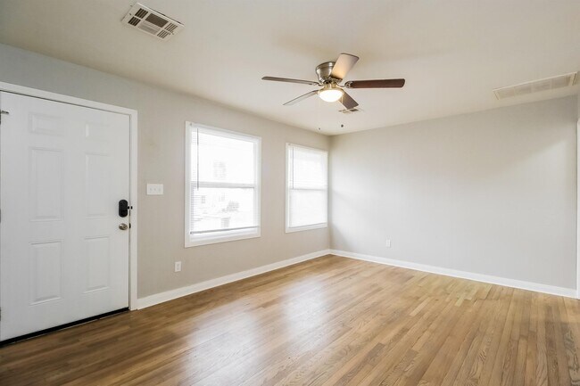 Foto del edificio - 4732 SE 24th St