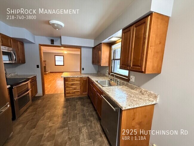 Building Photo - 2925 Hutchinson Rd