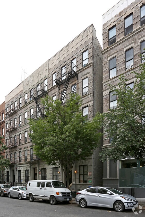 Building Photo - 142 W 139th St
