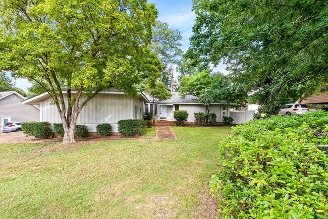 4Bed/2Bath Available! - 4Bed/2Bath Available! House