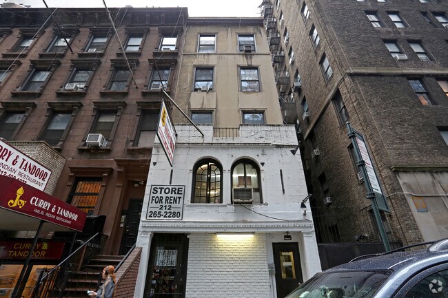 Building Photo - 146 E 46th St