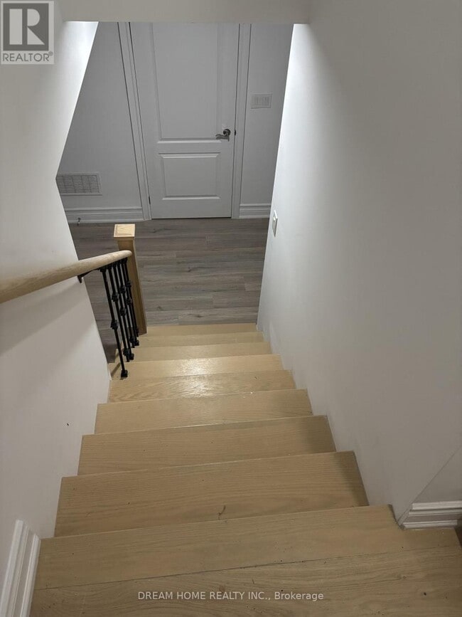 Building Photo - 9 Rusholme Dr