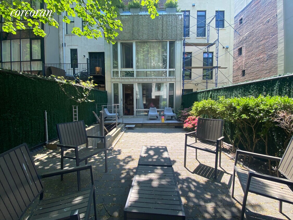 Foto principal - 309 W 112th St