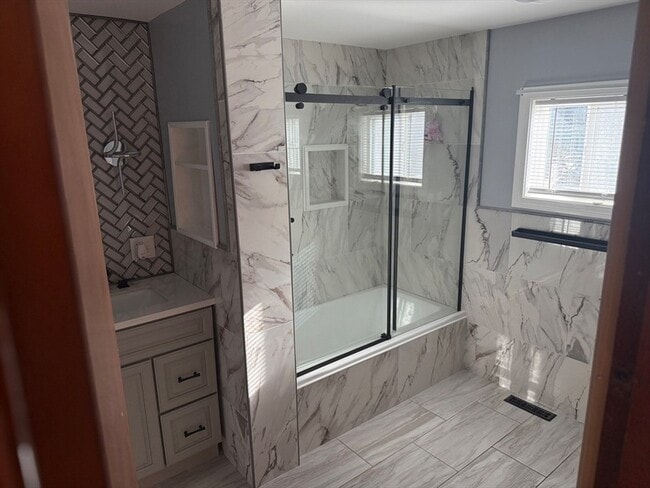 Building Photo - 55 Appleton St