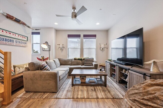 Foto del edificio - Luxury Rowhome in Denver