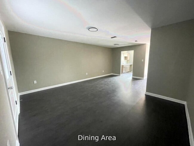 Building Photo - 1312 Jasper Ave