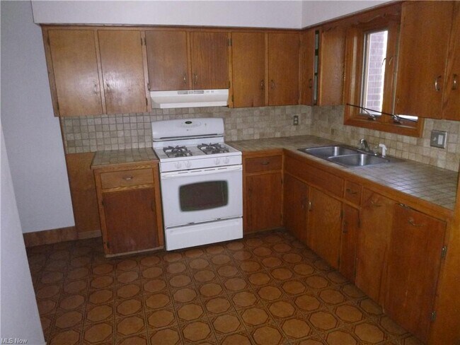 Foto del edificio - 821 Sackett Ave