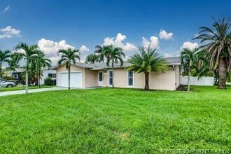 Building Photo - 3170 NW 68th Ct