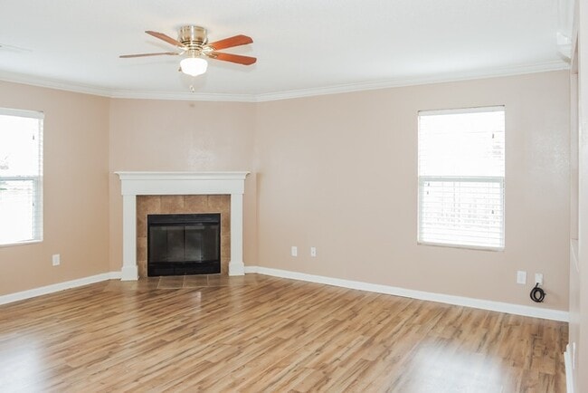 Building Photo - 318 Lena Cain Blvd