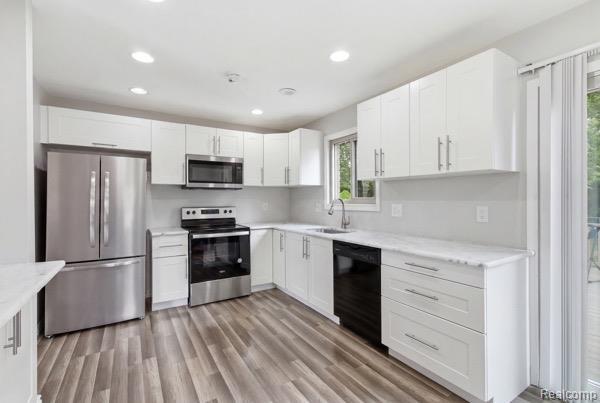 Foto del edificio - 4950 Windham Dr