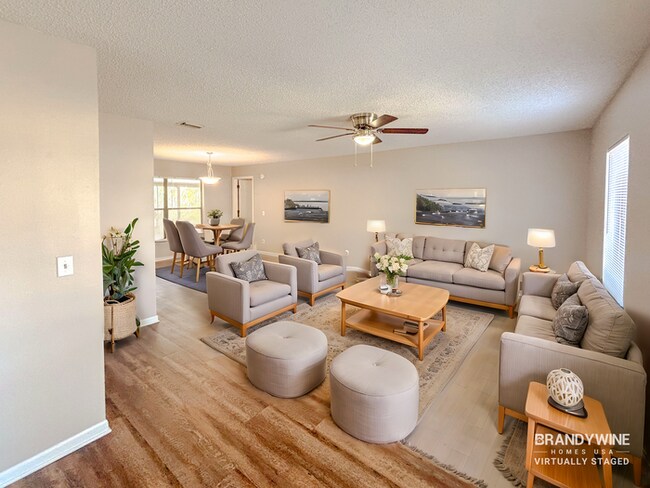 Foto del edificio - 734 Sandy Creek Dr