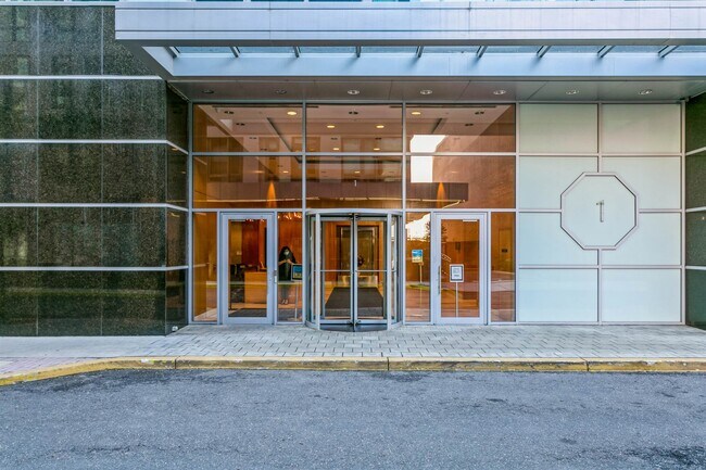 Foto del edificio - 2603 North Blvd
