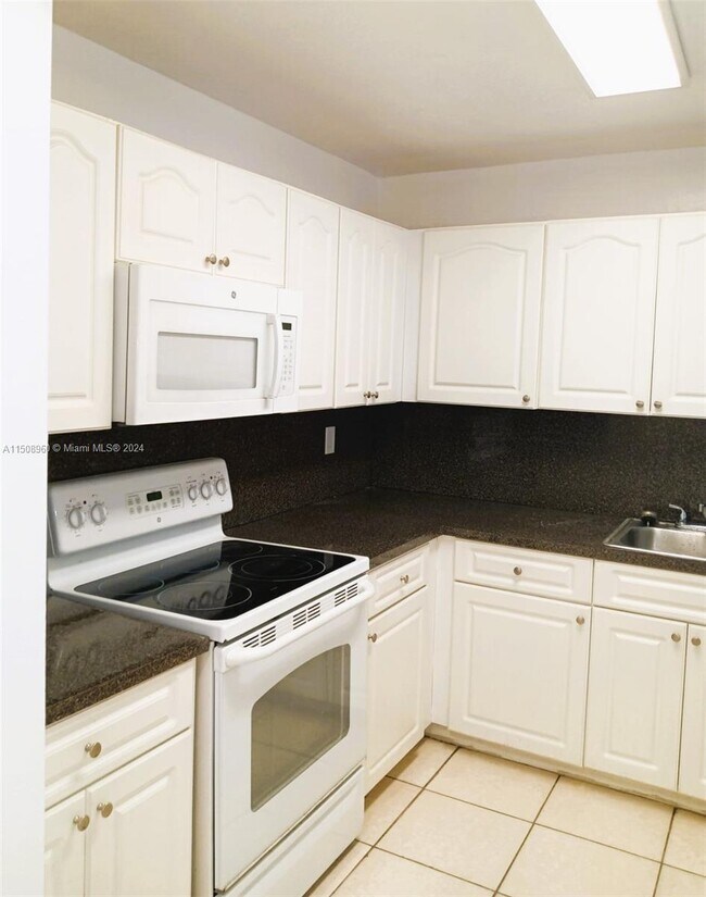 Foto del edificio - 6970 NW 186th St