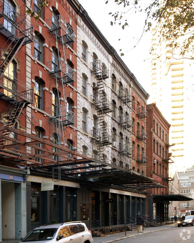 Primary Photo - 178 Duane St