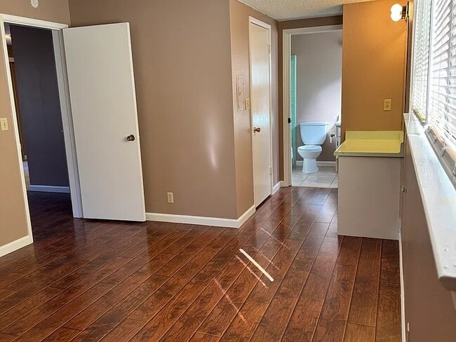 Building Photo - 2991 Neet Ave