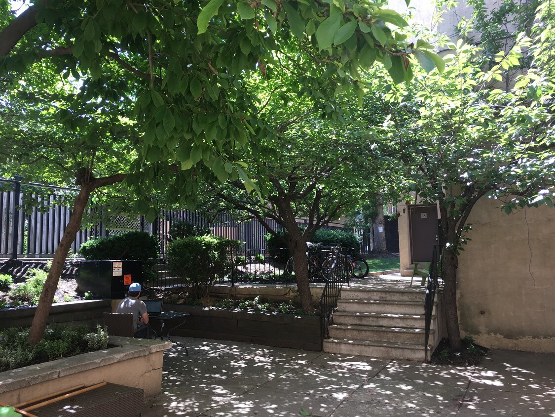 325 Kauffman St, Philadelphia, PA 19147 Apartments in Philadelphia