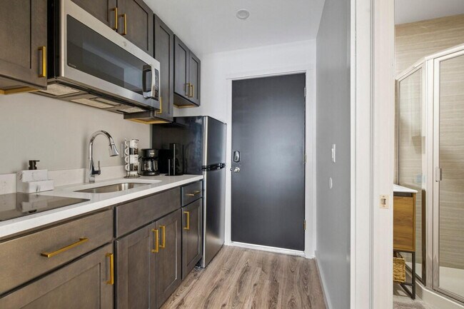 Foto del edificio - 73 Cottage St