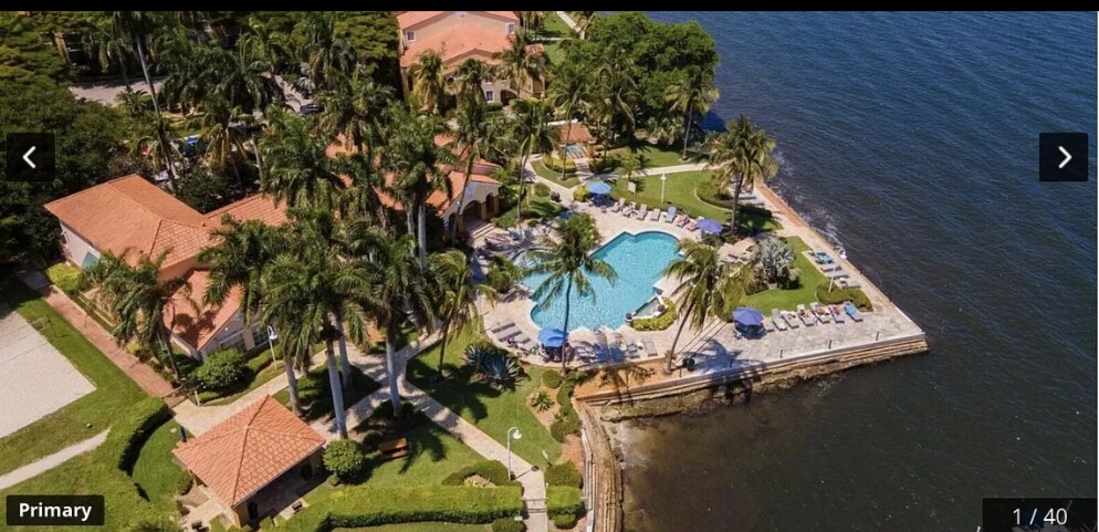 Foto principal - 180 Yacht Club Way