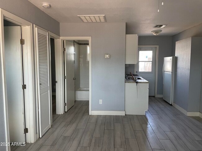 Foto del edificio - 6801 E Avalon Dr