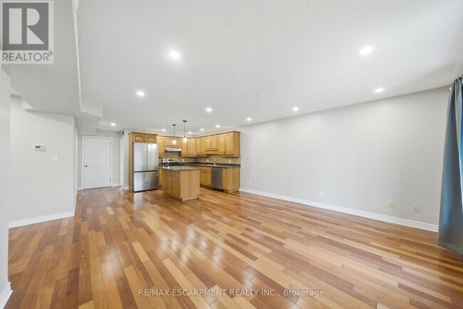 Photo du bâtiment - 50 Whitlaw Way