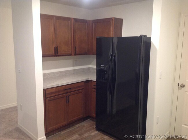 Building Photo - 2862 SE Buccaneer Cir