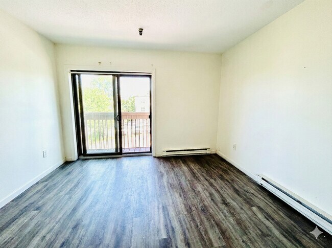 Foto del edificio - Hill Gardens Condo Association