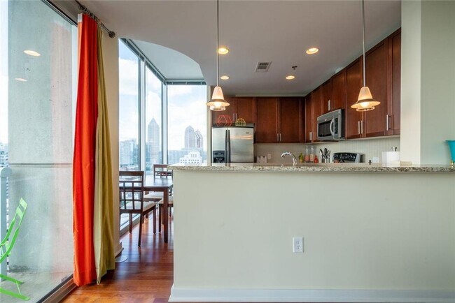 Foto del edificio - 855 Peachtree St NE