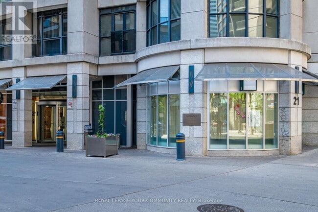 Photo du bâtiment - 21A-2121 Carlton St.