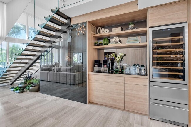 Foto del edificio - 4701 Meridian Ave