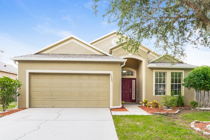 Foto principal - 13206 Beechberry Dr