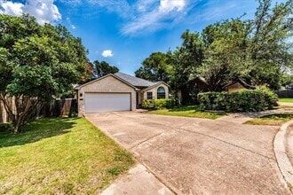 Building Photo - 9205 Rock Castle Cove