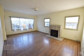 Building Photo - 1435 Parker St