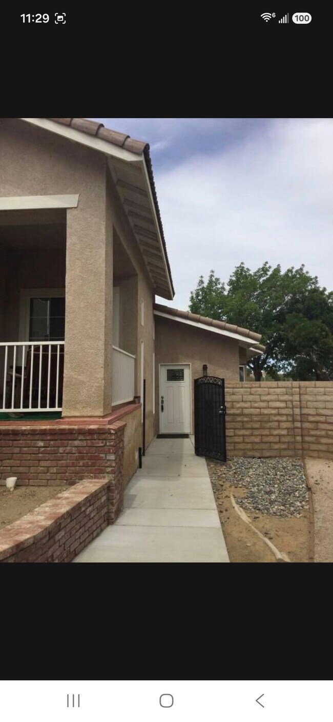 Entrada privada - 3437 Caspian Dr