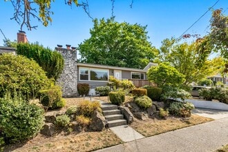 Building Photo - 3616 33rd Ave W