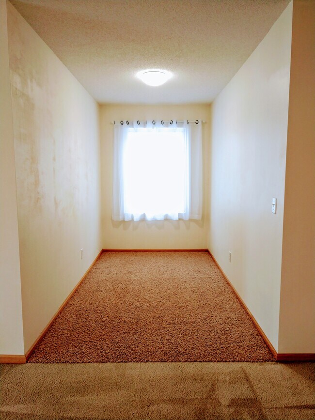 Building Photo - Waterfront One Bedroom Condo